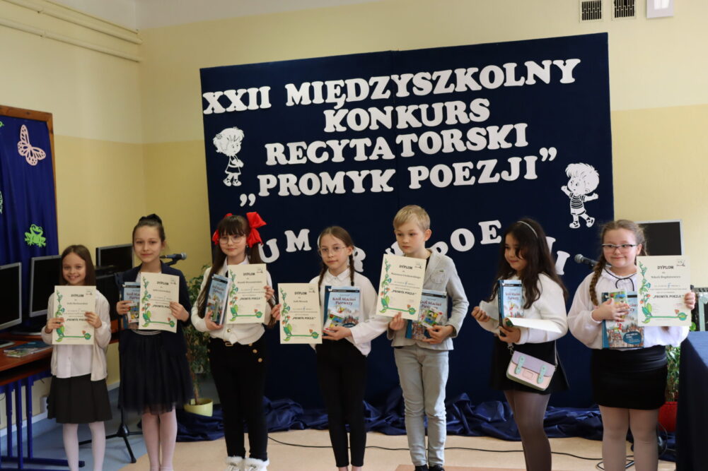 XXII Międzyszkolny Konkurs Recytatorski “Promyk Poezji”